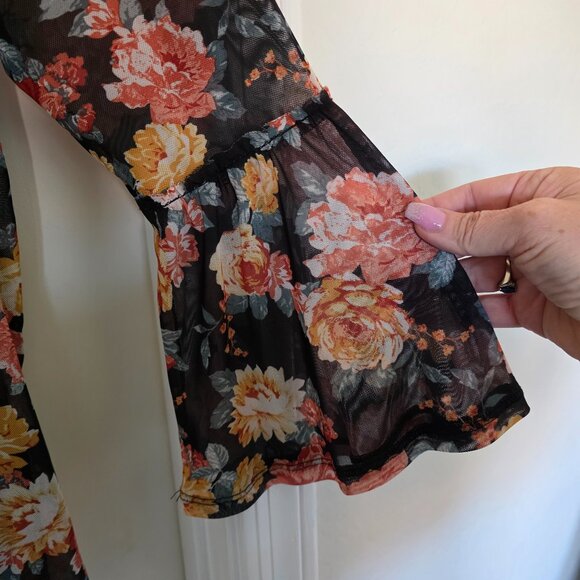 Sheer Bobbie Brooks multicolor top with cami under - Picture 2 of 4